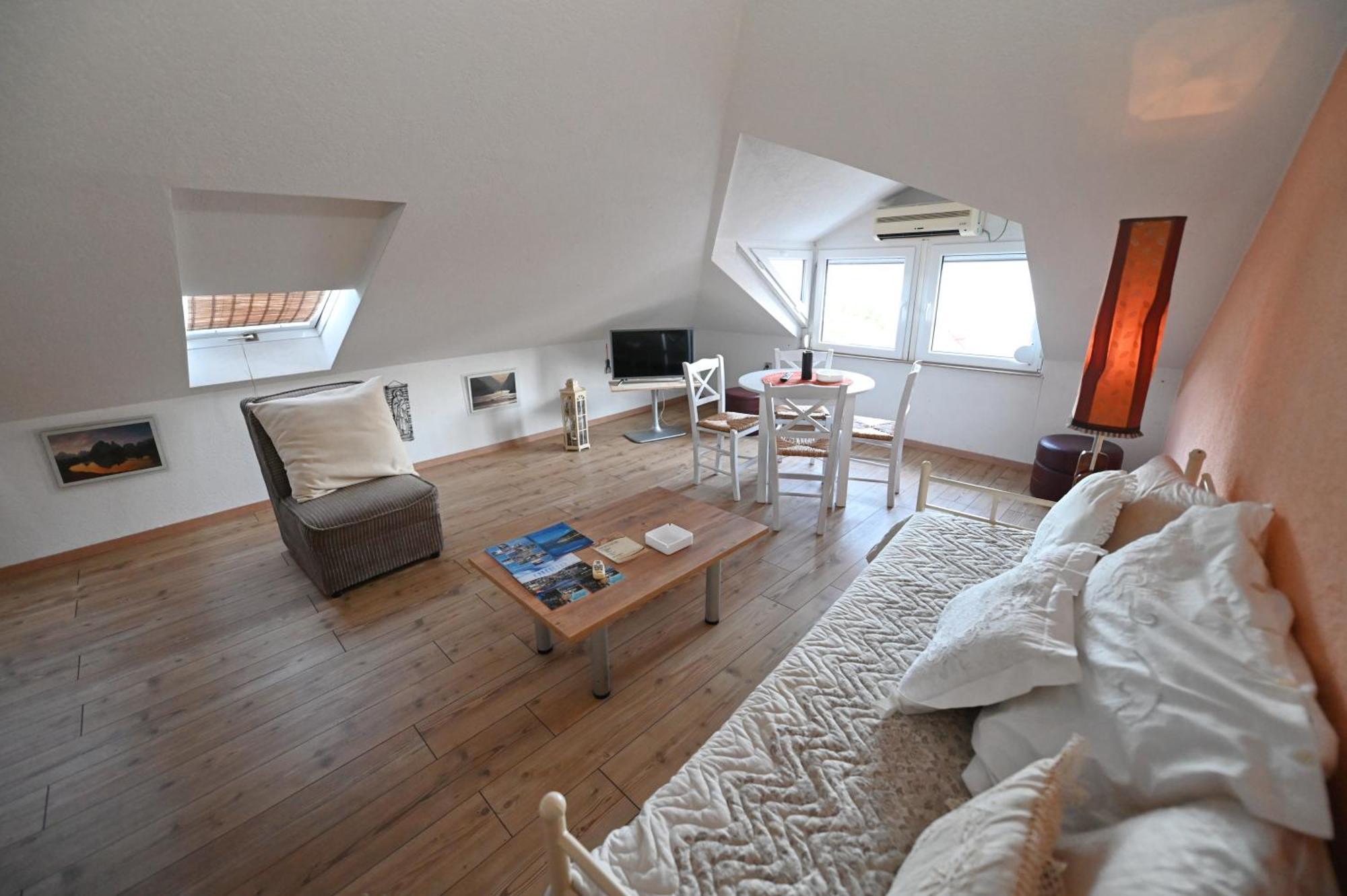 Eke Irin Apartments Охрид Экстерьер фото